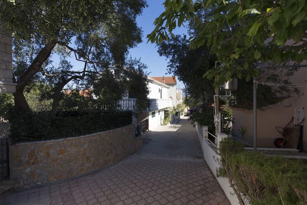 Apartment Jure Slatine Exterior foto